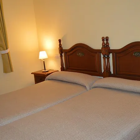 Guest house Revinuesa 2*